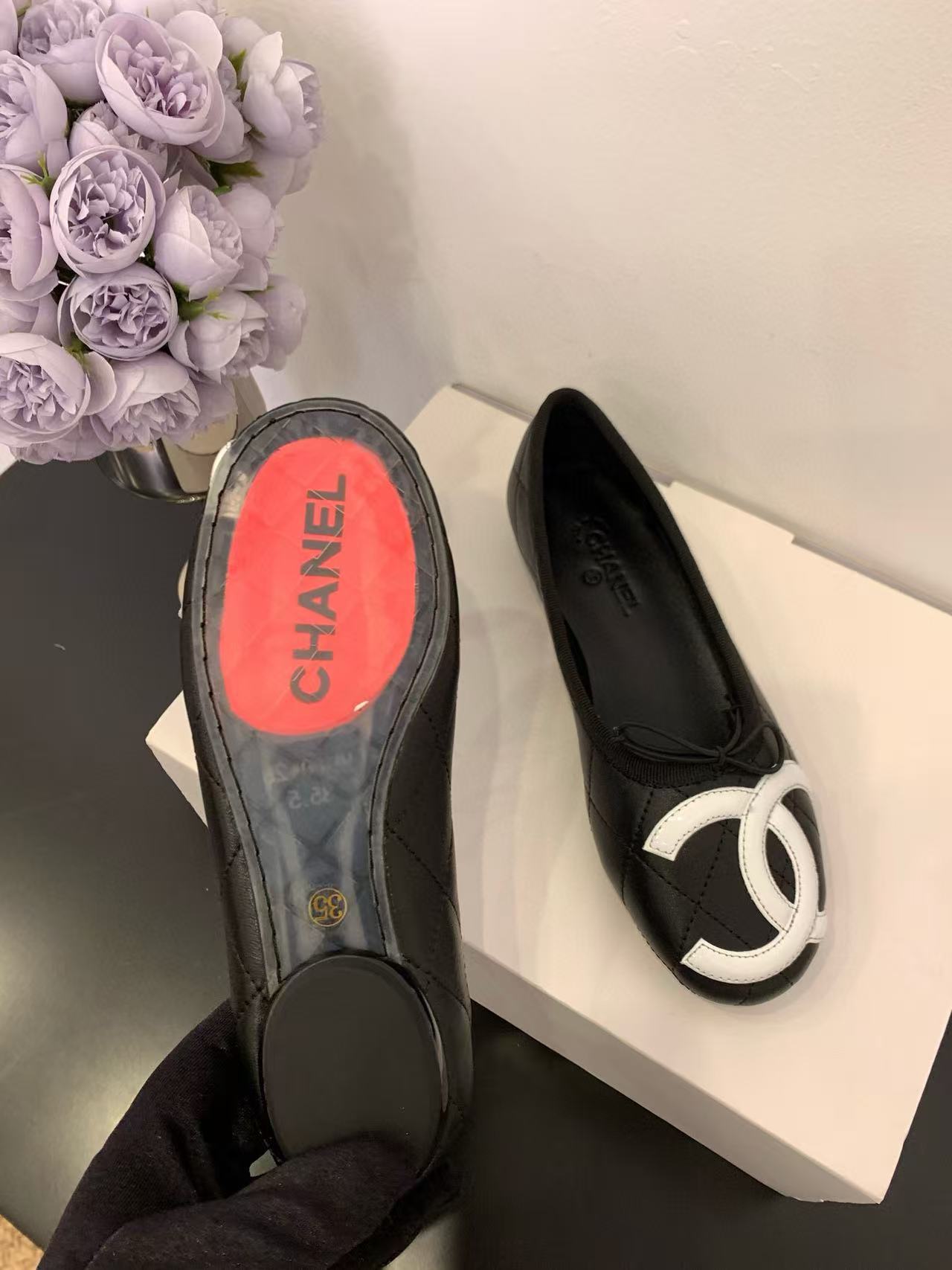 CHANE 1 ダブルC シープスキン フラットシューズ【50％割引+送料無料】