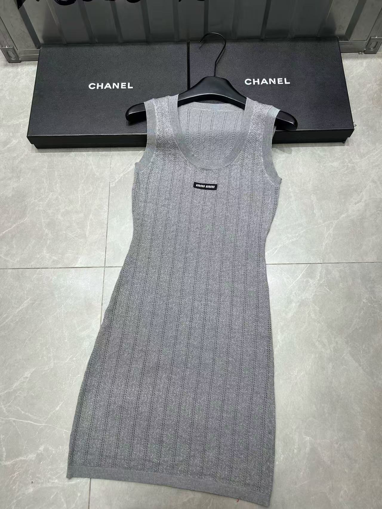 M1UM1U シンプルウールドレス【 50％割引+送料無料】