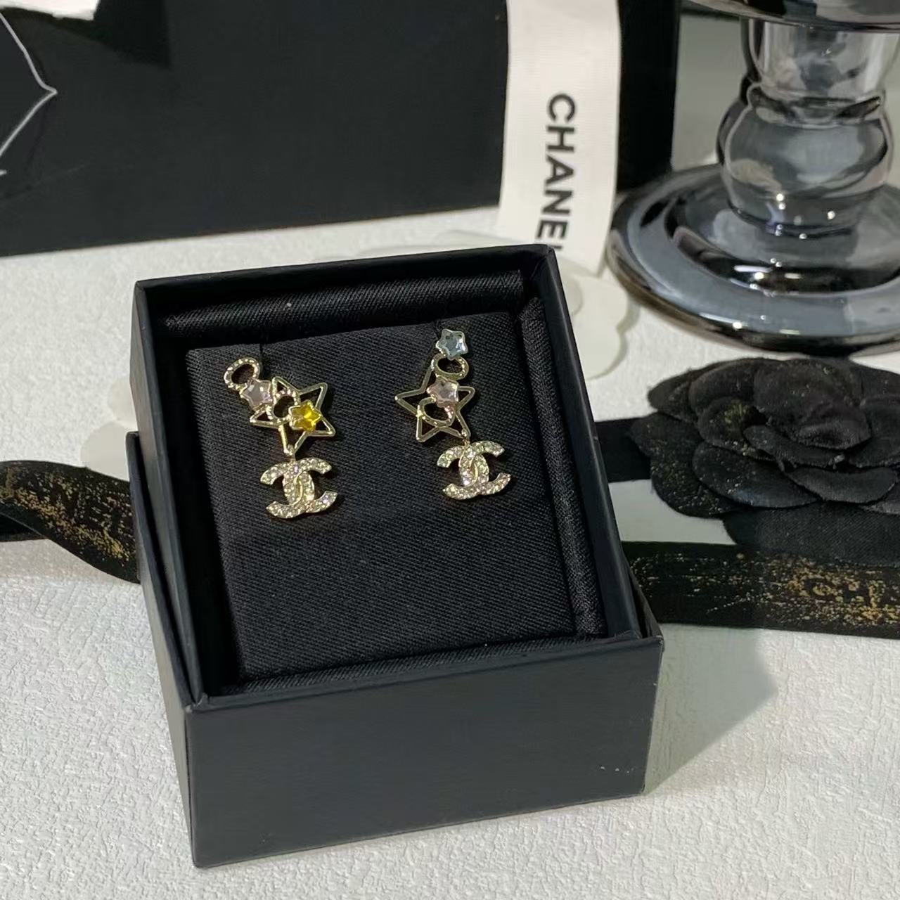 CHANE1 カラフルな五芒星のイヤリング【50％割引+送料無料】
