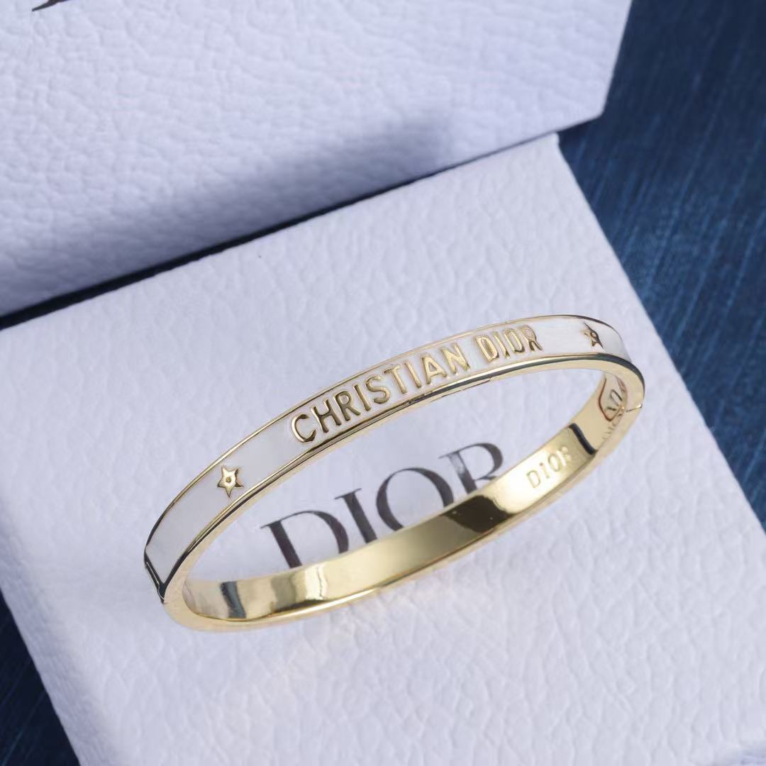 DI0R ホワイトレターブレスレット【50％割引+送料無料】