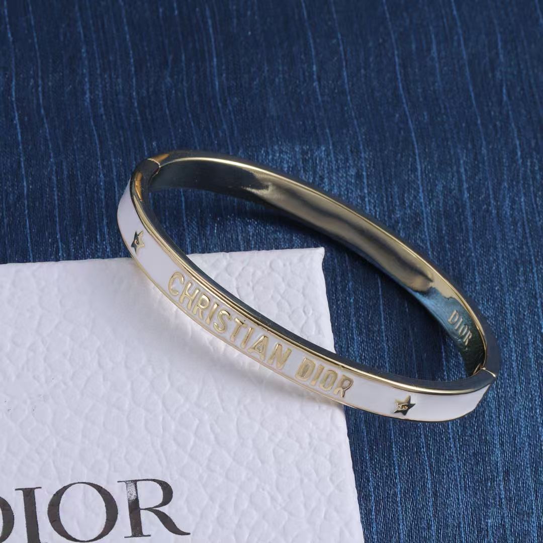 DI0R ホワイトレターブレスレット【50％割引+送料無料】