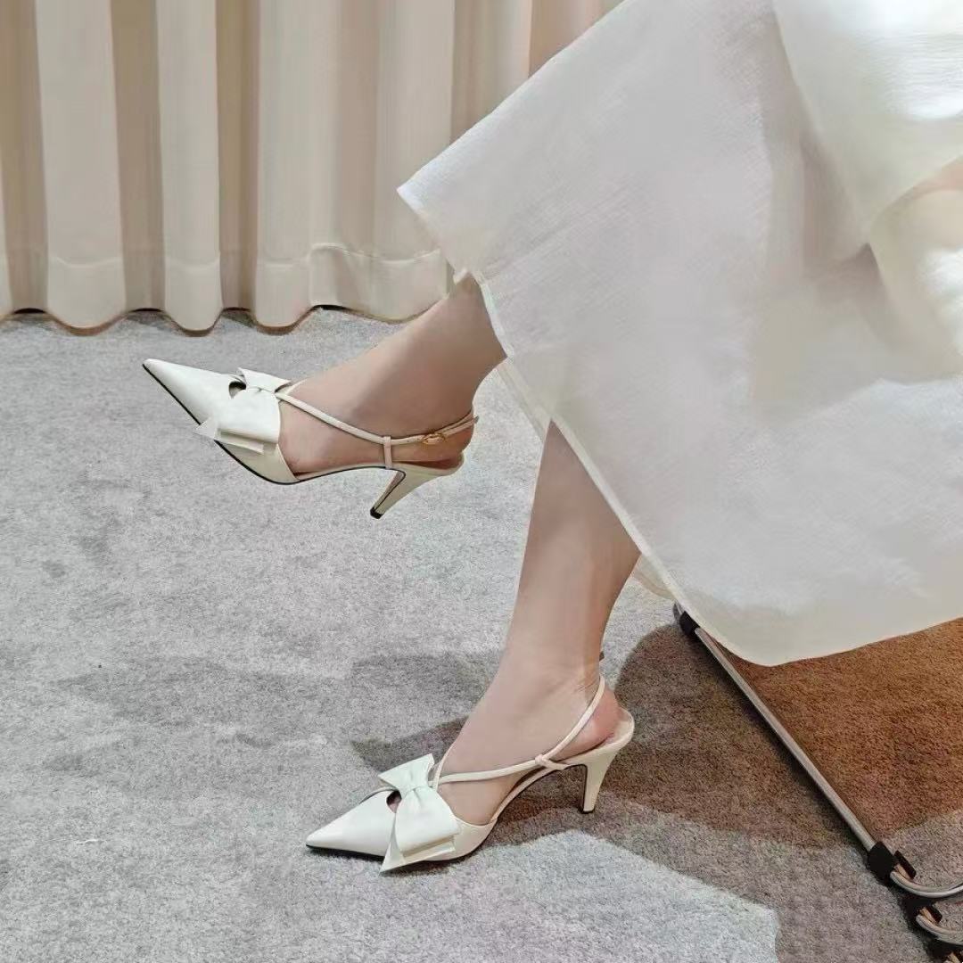 VALENT1NO リボン付きハイヒール【50％割引+送料無料】