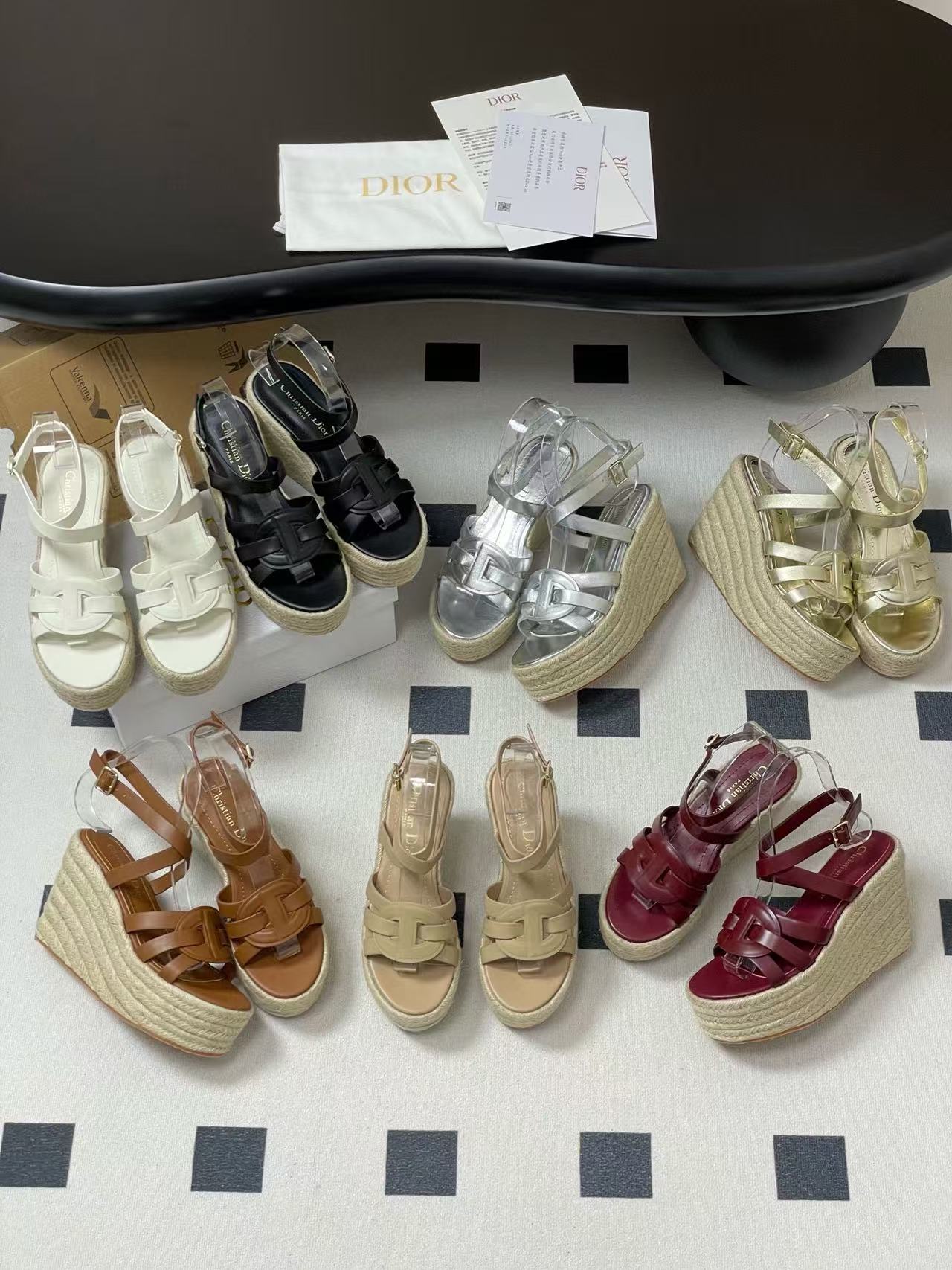 LVの高品質中空編みサンダル【50％割引+送料無料】