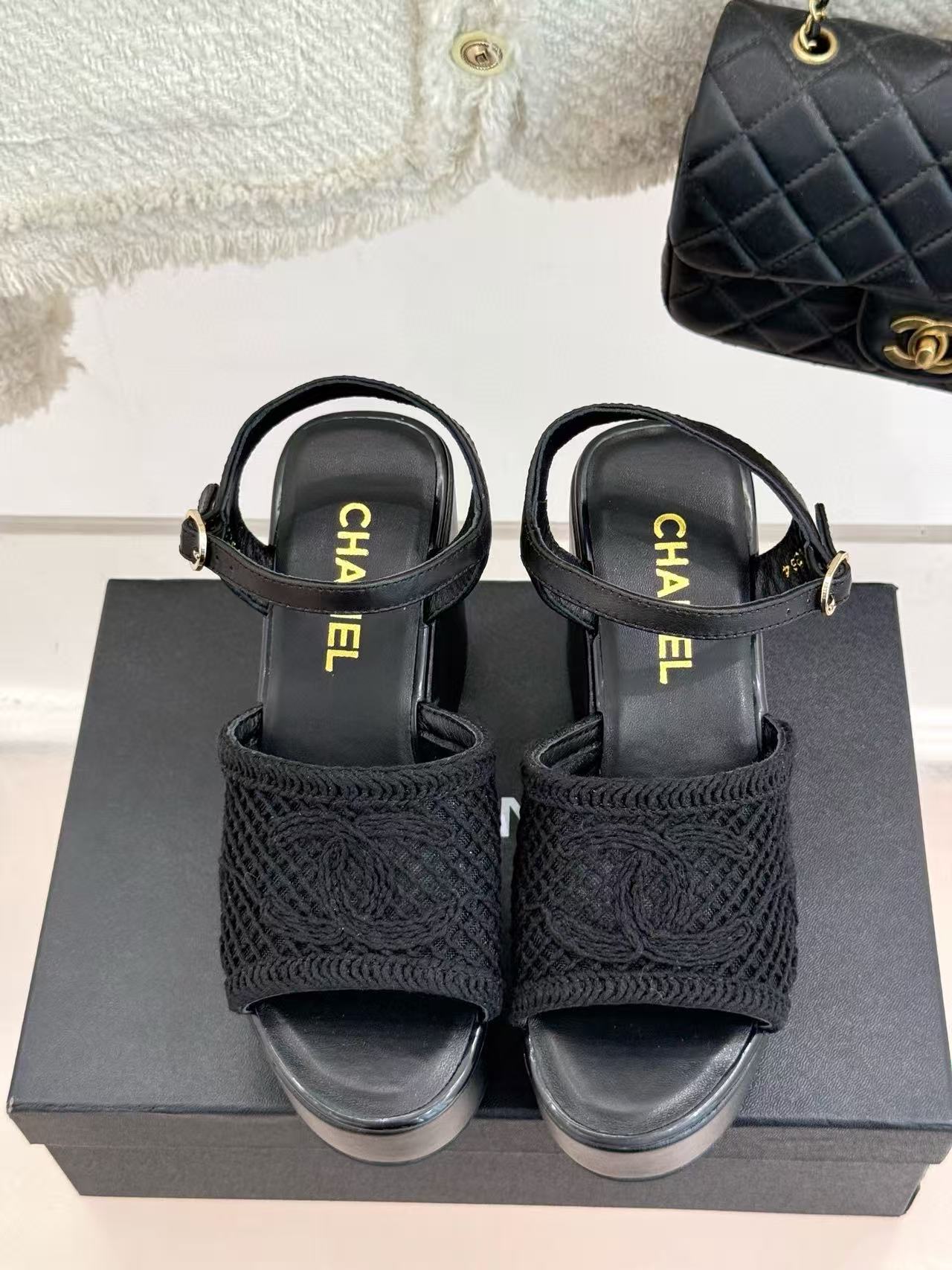 CHANE1 高品質ダブルC中空厚底サンダル【50％割引+送料無料】