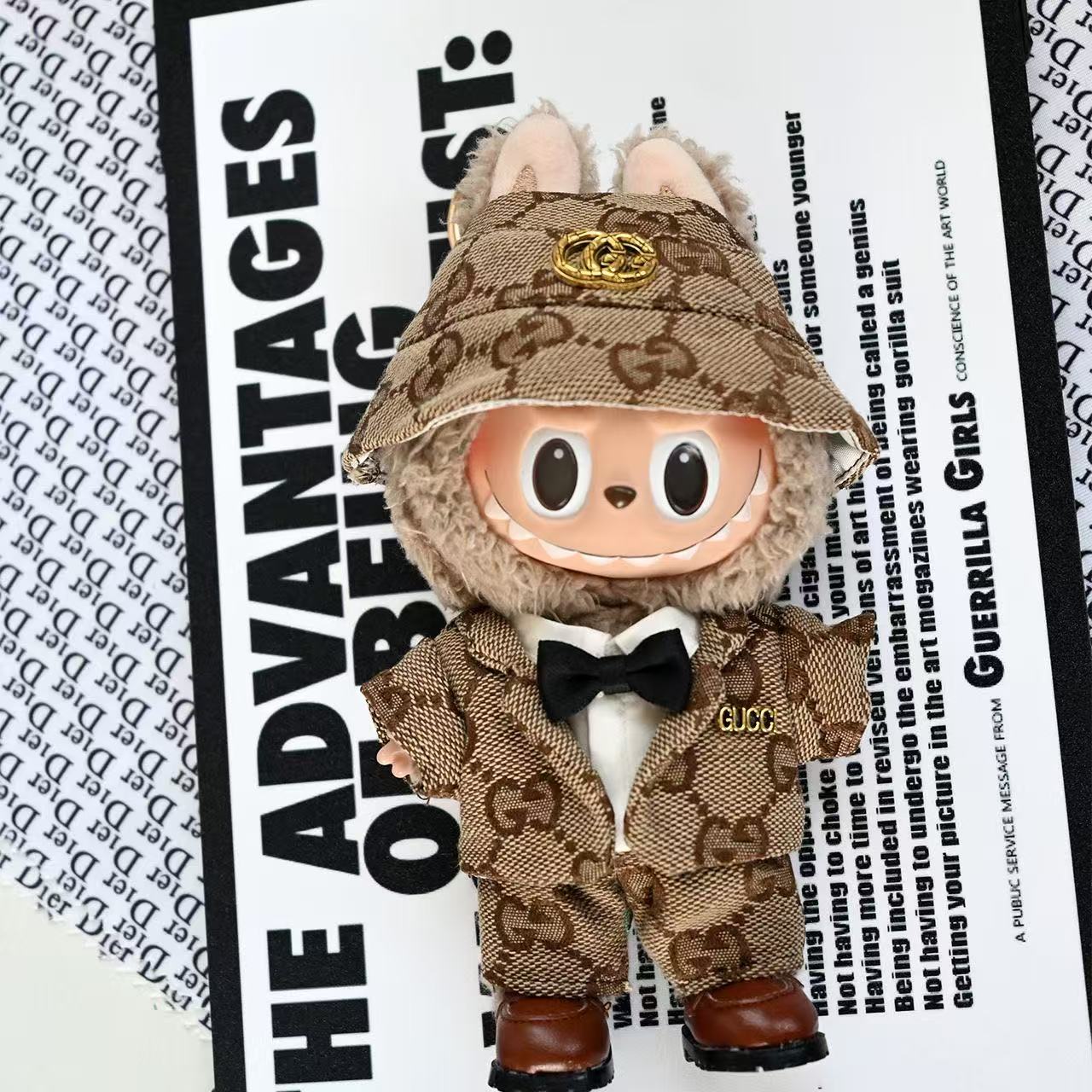 LABUBU人形 + 洋服【 50％割引+送料無料】