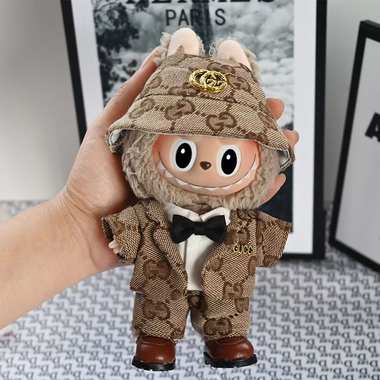 LABUBU人形 + 洋服【 50％割引+送料無料】