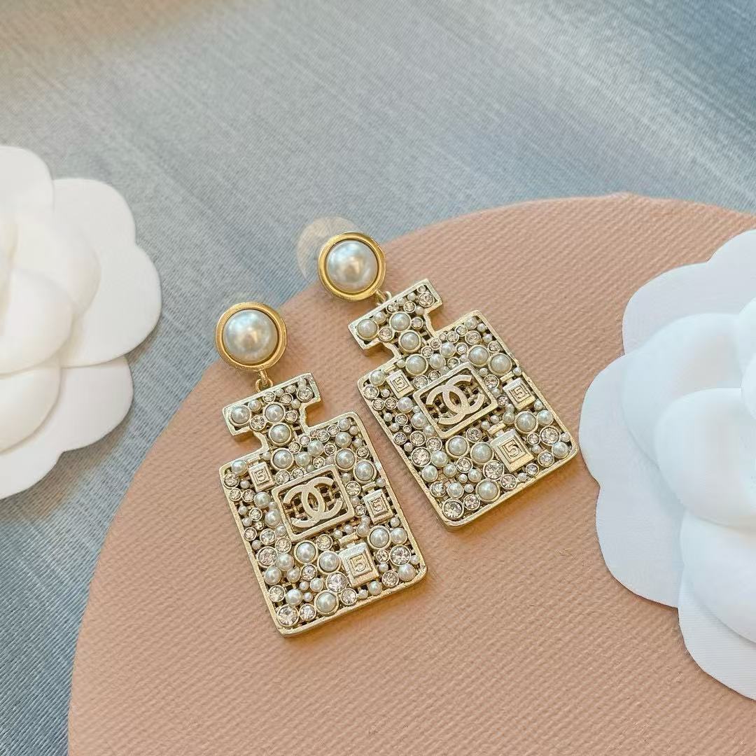 CHANE1 パール パフュームボトル イヤリング【 50％割引+送料無料】