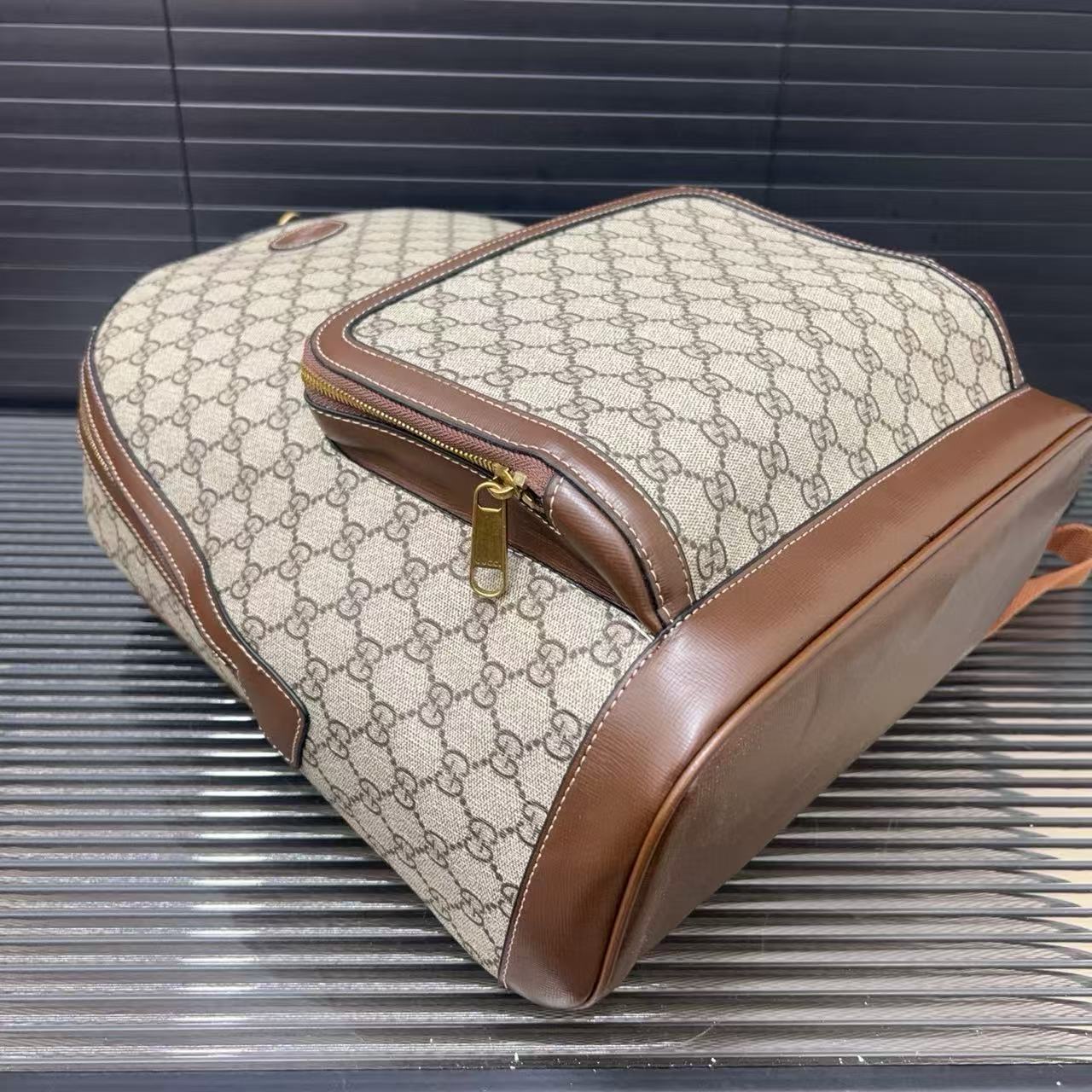 GUCC1 プリントバックパック【 50％割引+送料無料】