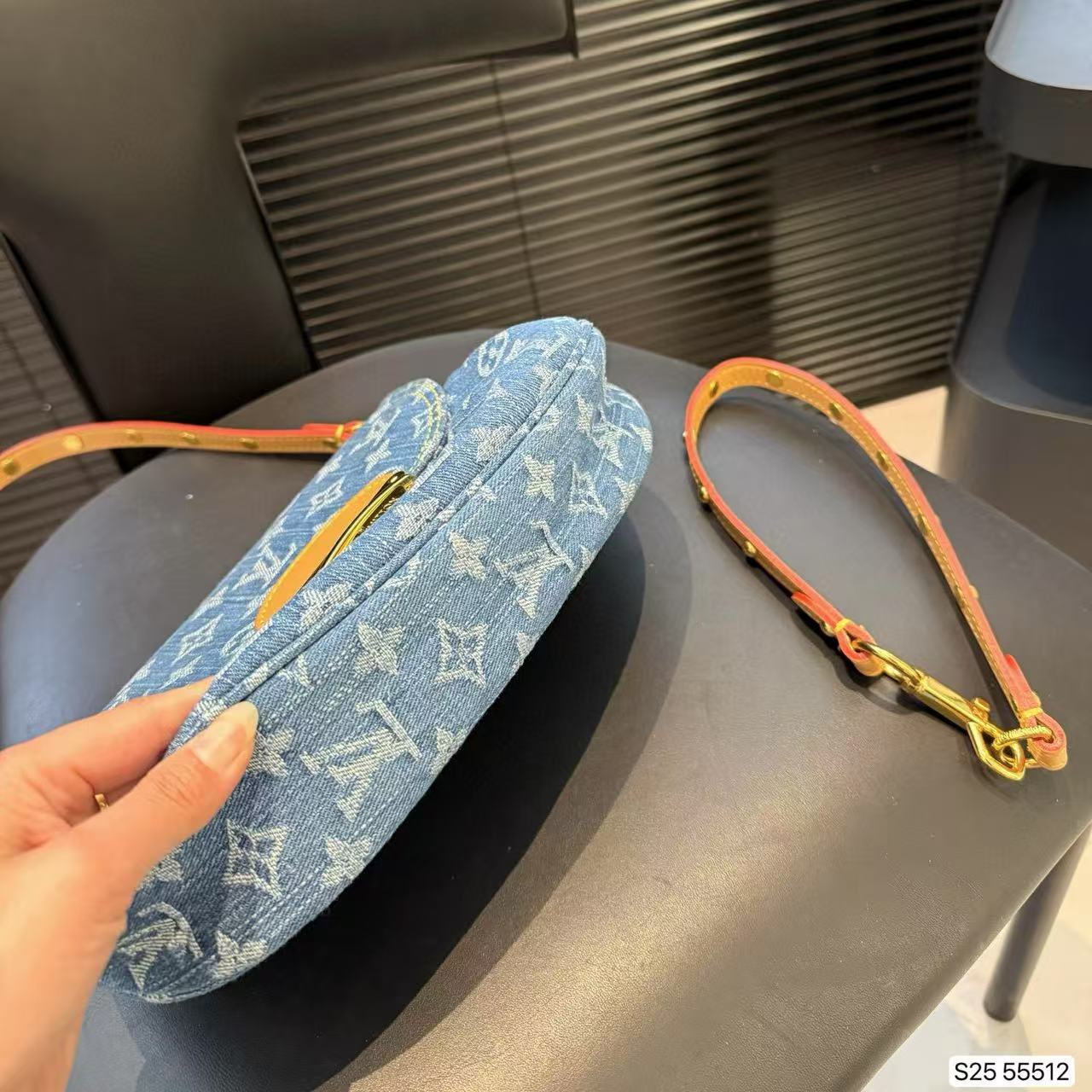 LV Sunsetデニムの脇下バッグ【 50％割引+送料無料】