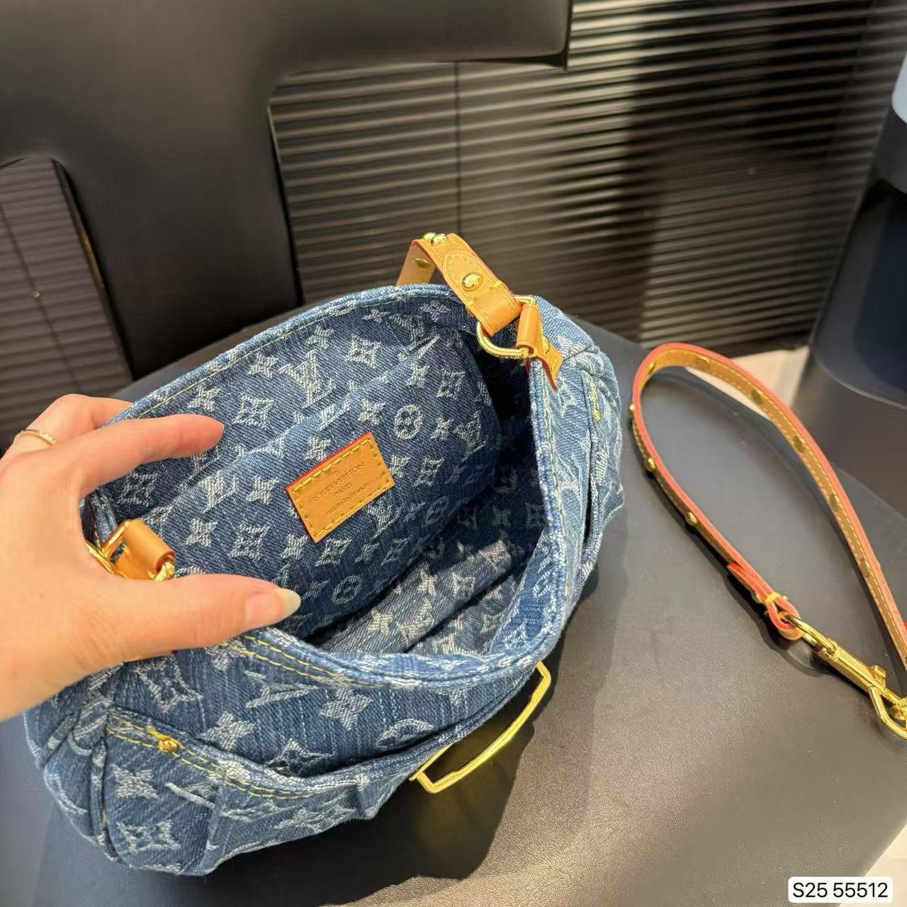 LV Sunsetデニムの脇下バッグ【 50％割引+送料無料】