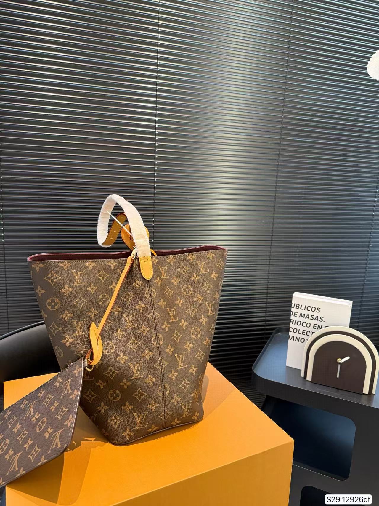 LVオールドフラワーバケットハンドバッグ【 50％割引+送料無料】