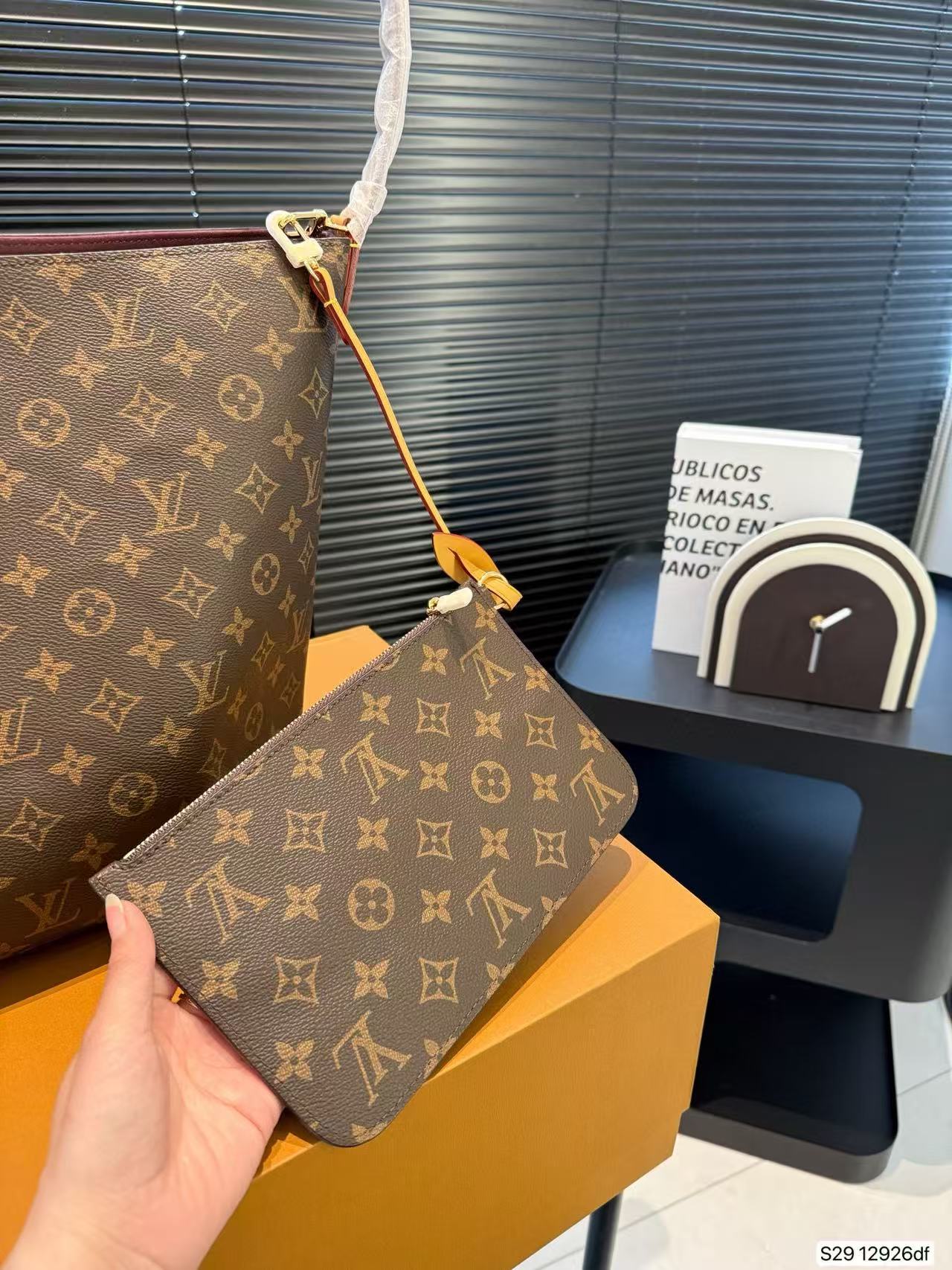 LVオールドフラワーバケットハンドバッグ【 50％割引+送料無料】