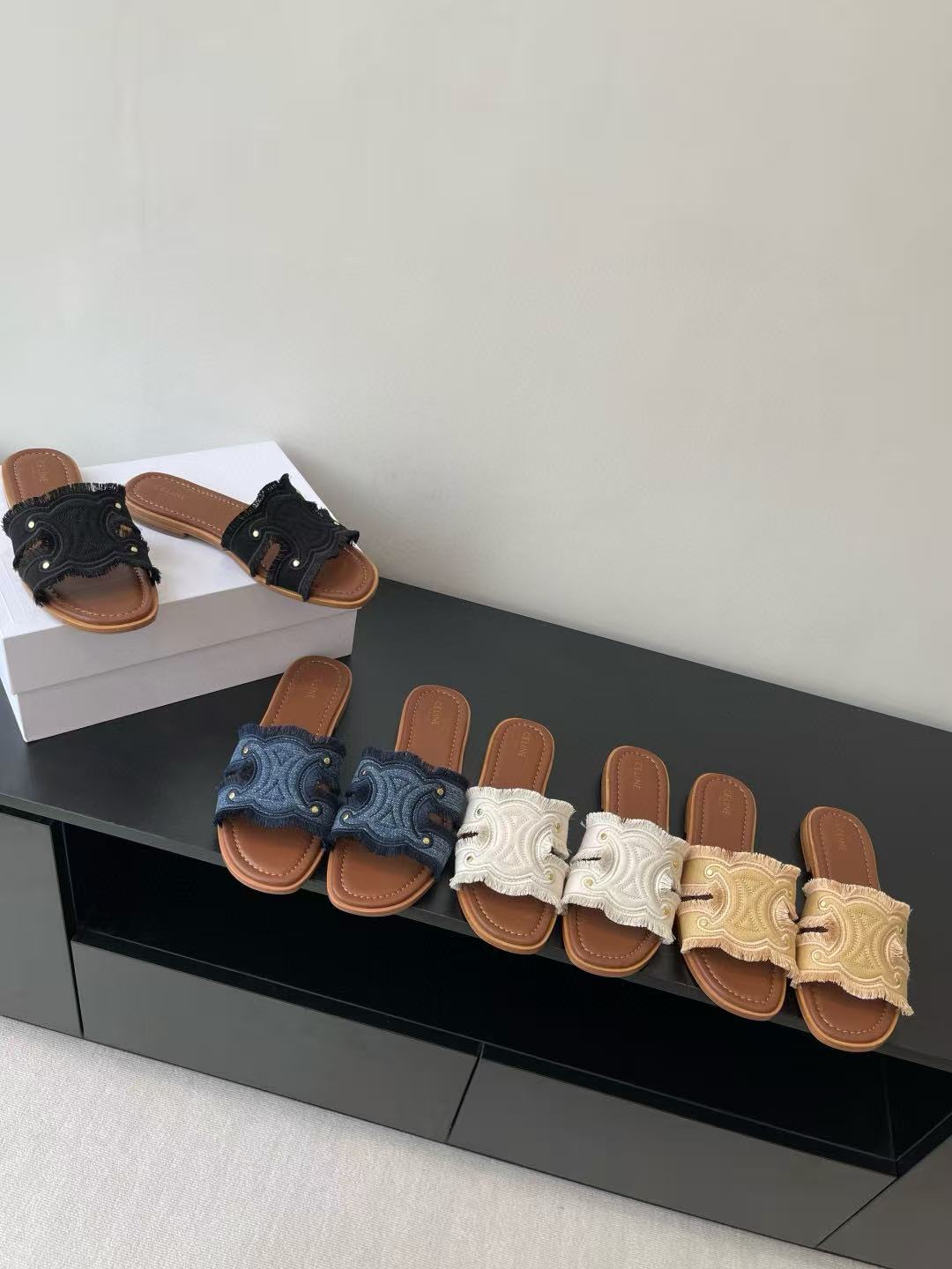 CEL1NEの高品質凱旋門デニムスリッパ【50％割引+送料無料】