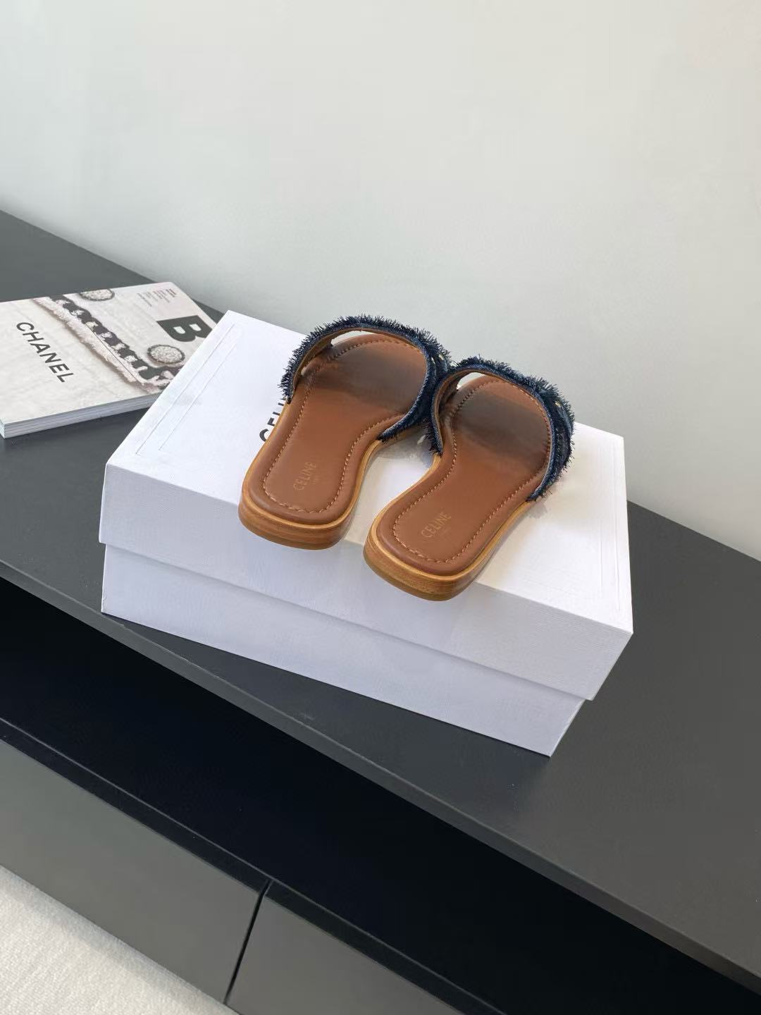 CEL1NEの高品質凱旋門デニムスリッパ【50％割引+送料無料】