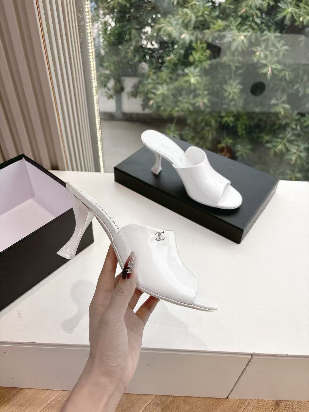 CHANE1 高品質パテントレザーシンプルハイヒール【50％割引+送料無料】