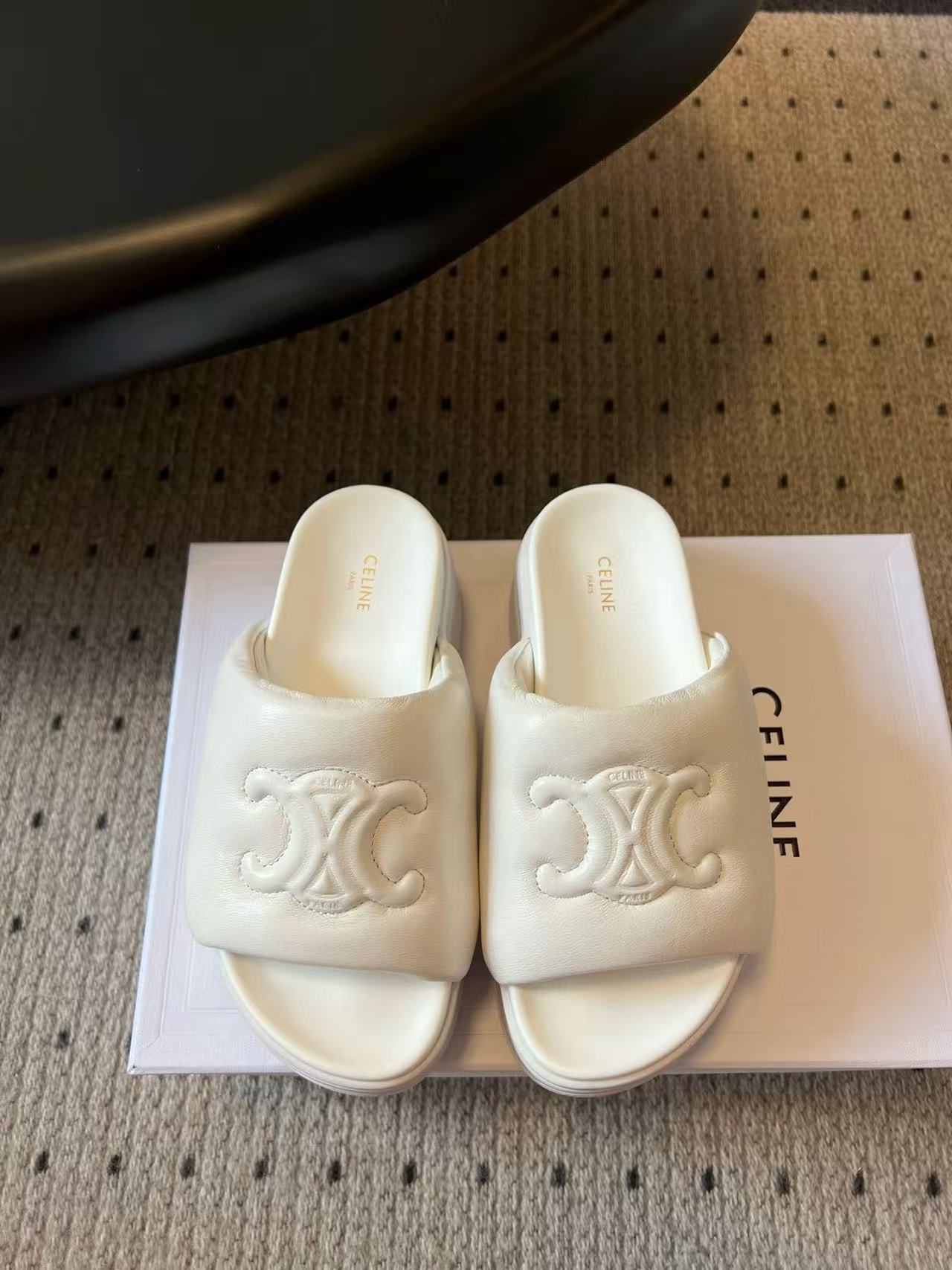 CEL1NEの高品質凱旋門厚底スリッパ【50％割引+送料無料】