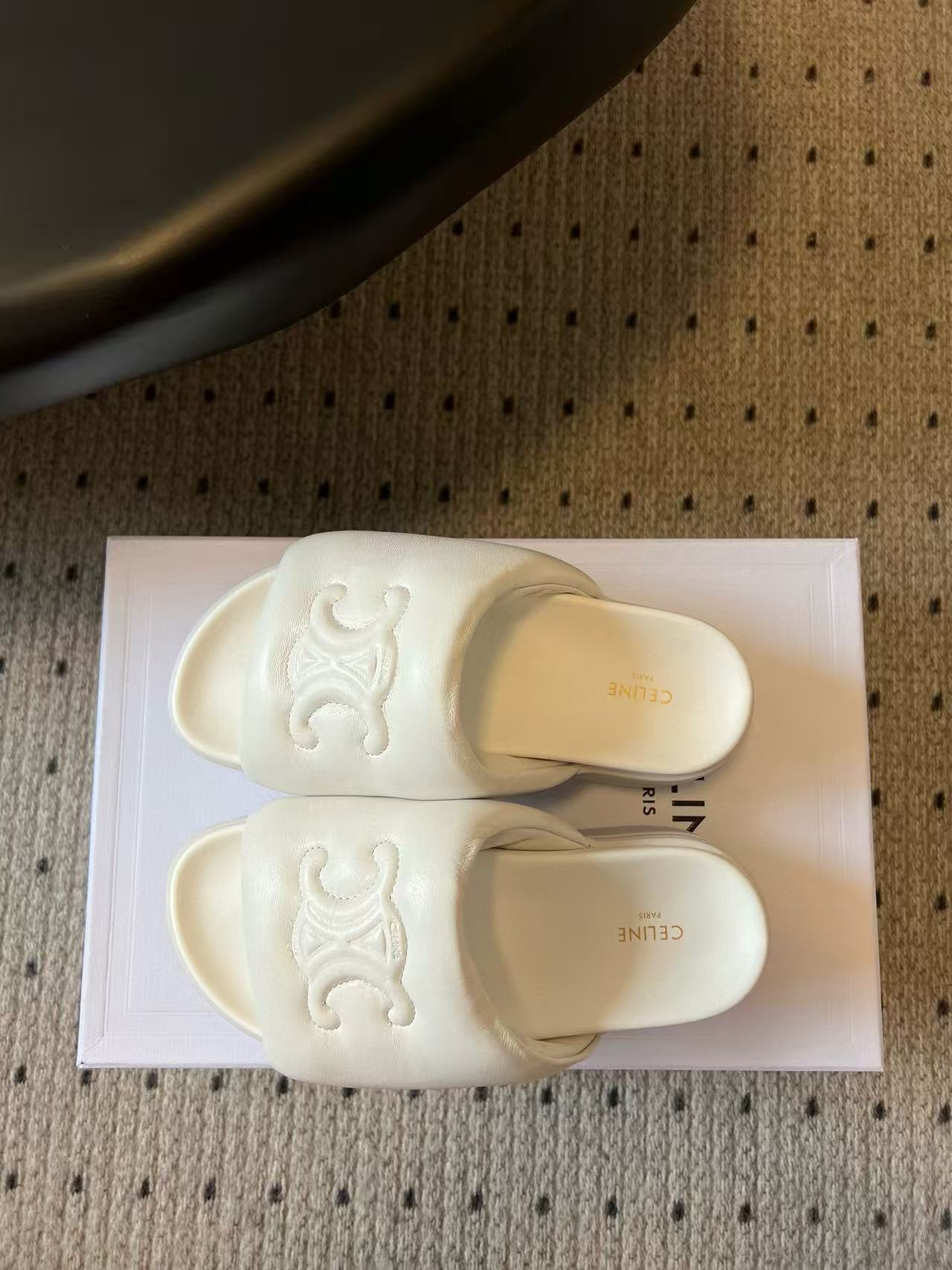 CEL1NEの高品質凱旋門厚底スリッパ【50％割引+送料無料】