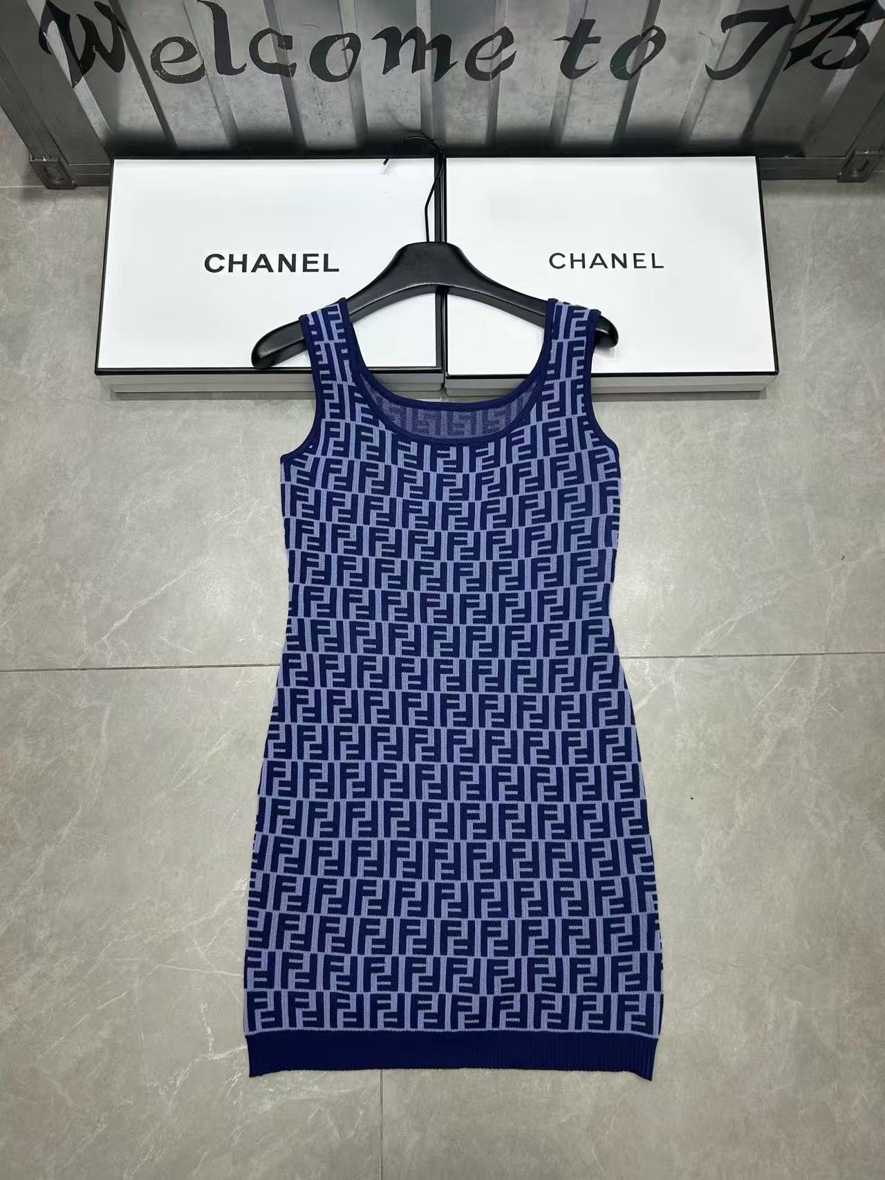 FEND1FF ニットベストドレス【 50％割引+送料無料】