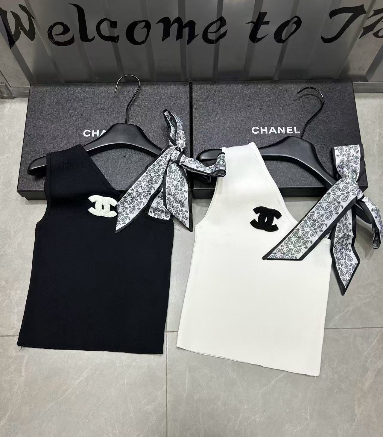 CHANE1 斜めショルダー ダブルCベスト【 50％割引+送料無料】