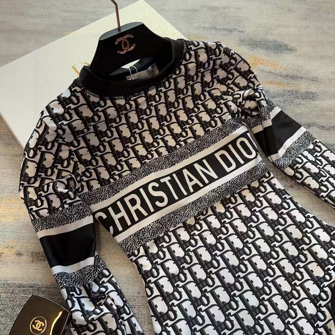 DI0Rプリント長袖ワンピース水着【 50％割引+送料無料】