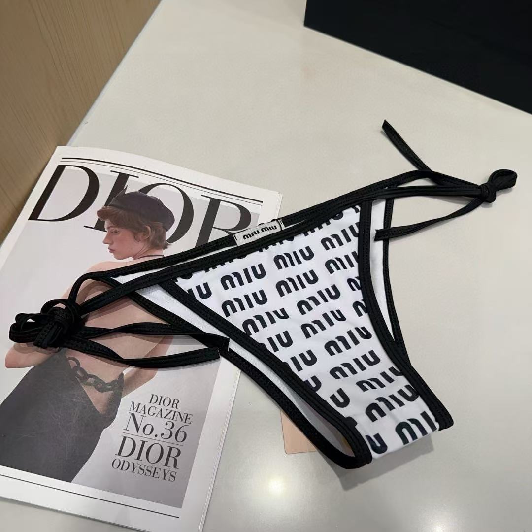 M1UM1U シンプルレタービキニ【 50％割引+送料無料】