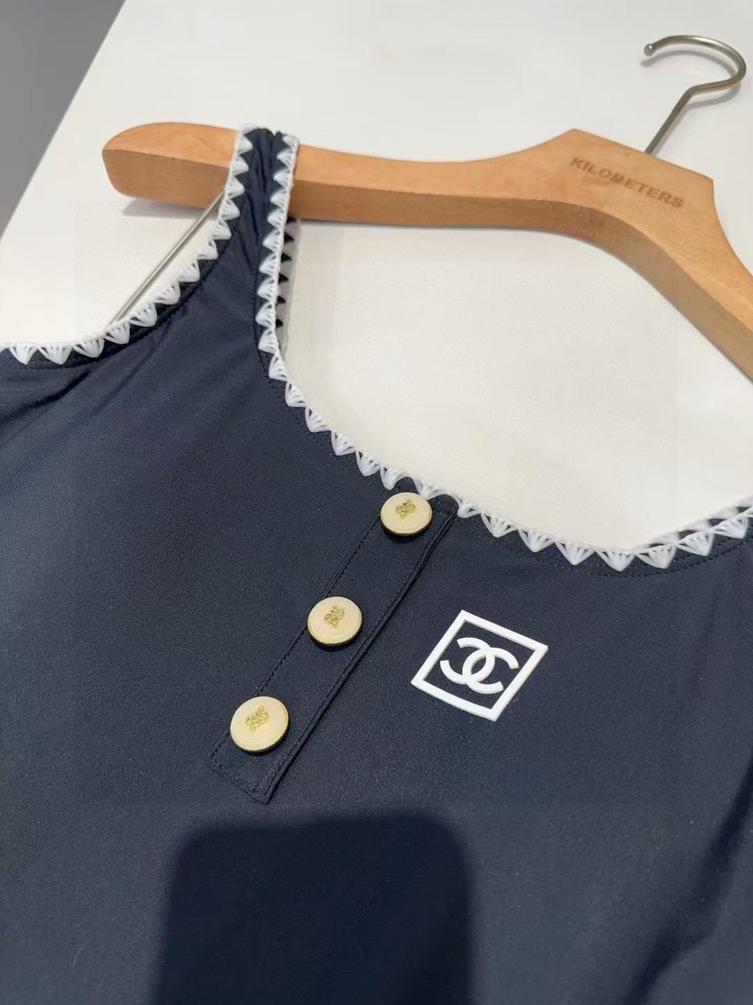 CHANE1ボタンワンピース水着【 50％割引+送料無料】