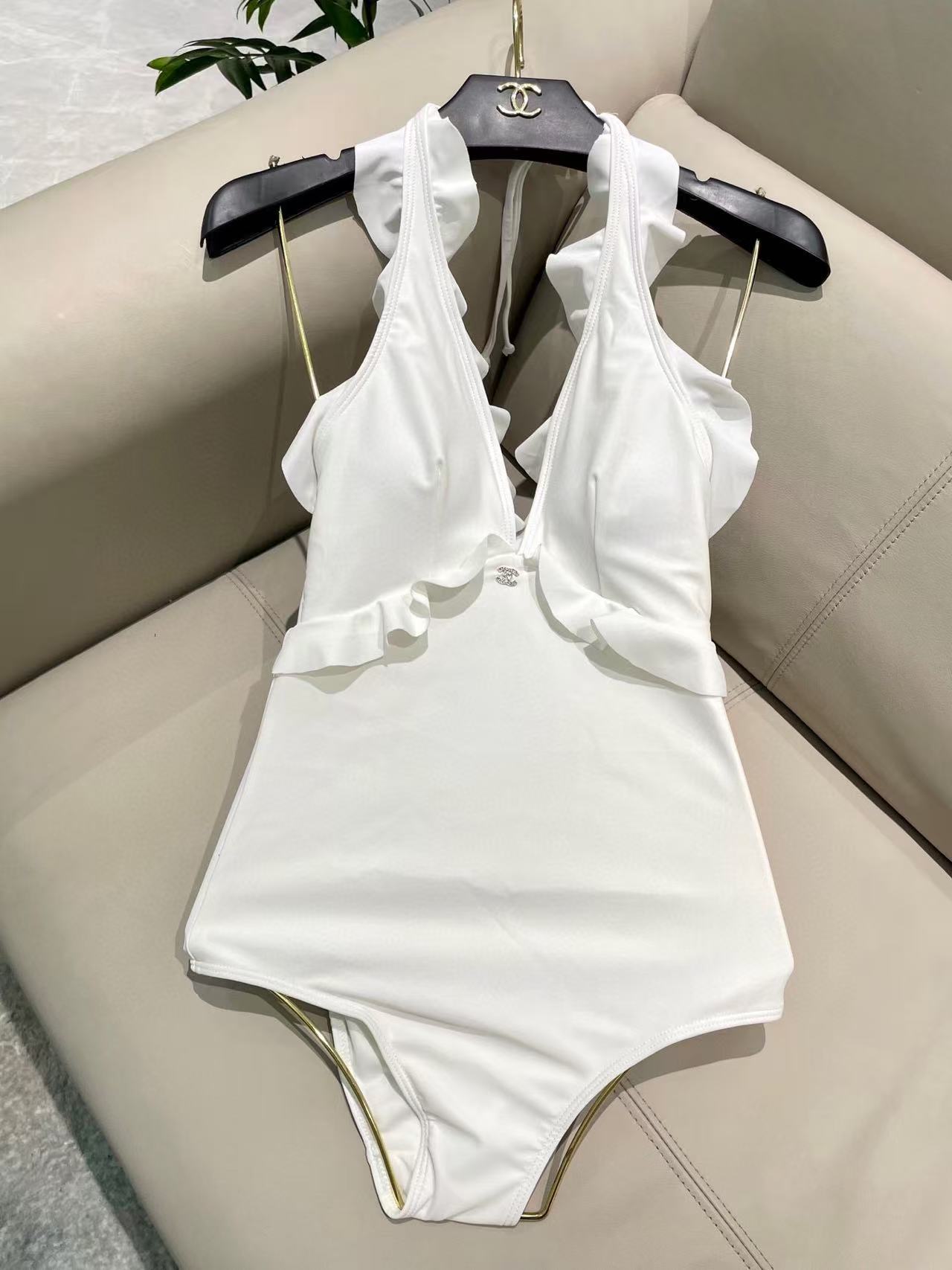 CHANE1 フリルワンピース水着【 50％割引+送料無料】