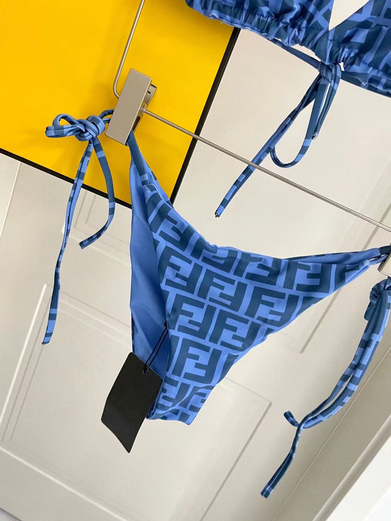 FEND1FFプリントビキニ【 50％割引+送料無料】