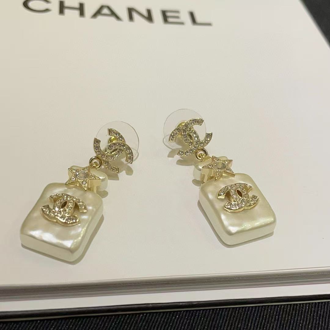 CHANE1 香水瓶 ダブルC イヤリング【 50％割引+送料無料】