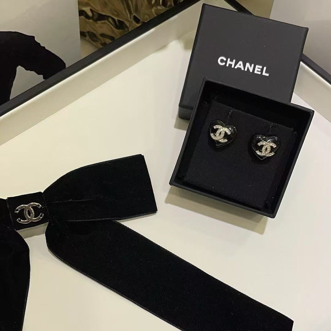 CHANE1 ブラックピーチハートダブルCイヤリング【 50％割引+送料無料】