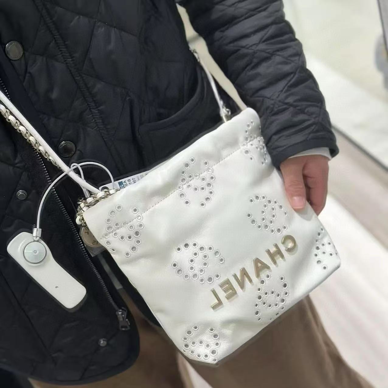 CHANE1 チェーン中空ショッピングバッグ【 50％割引+送料無料】