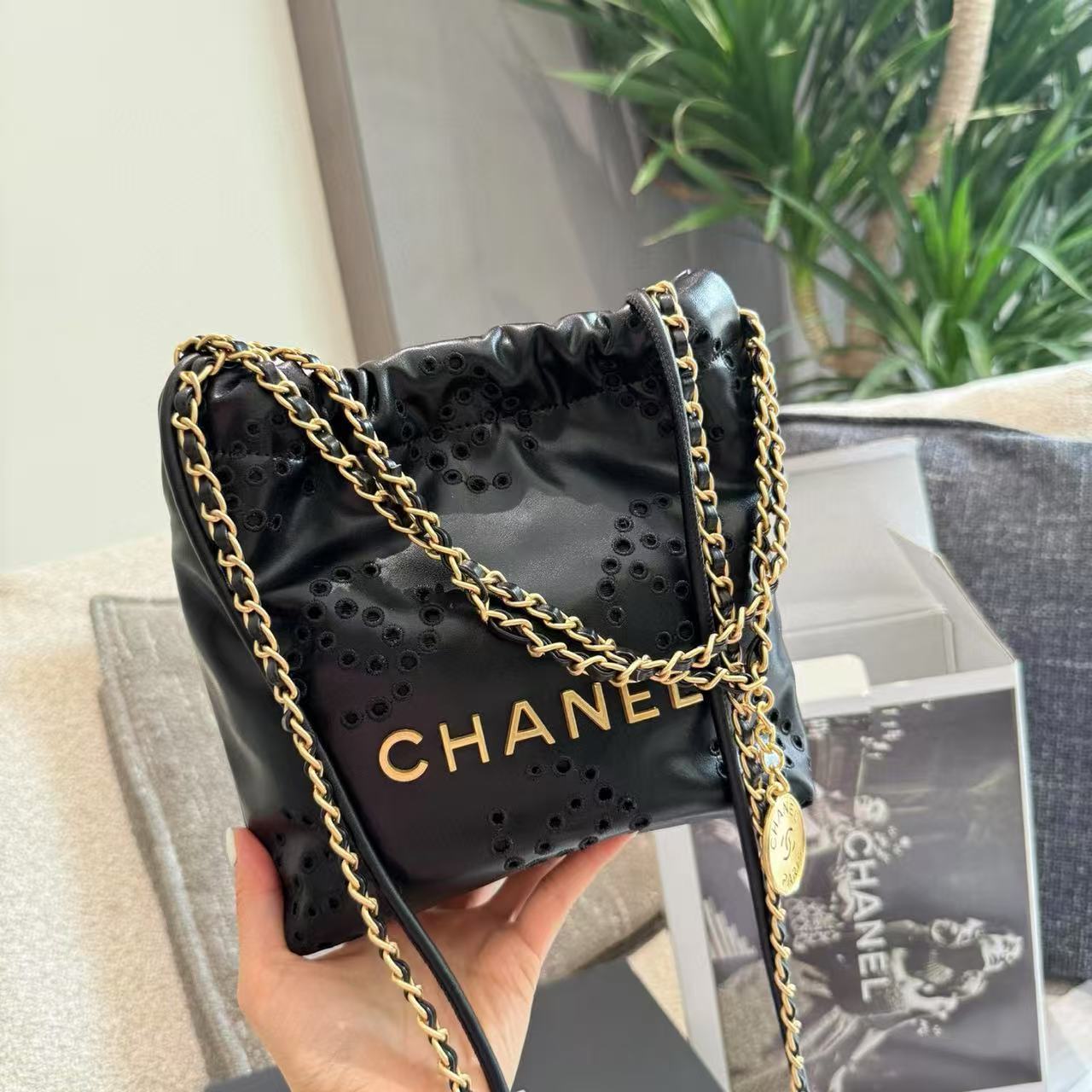 CHANE1 チェーン中空ショッピングバッグ【 50％割引+送料無料】