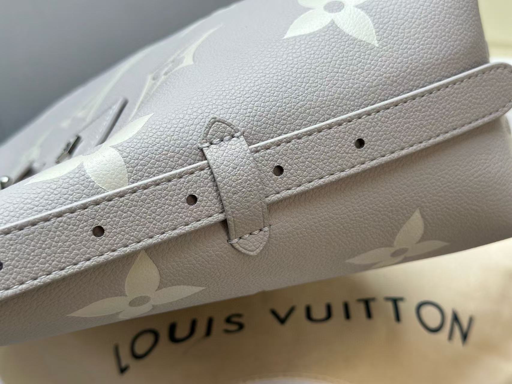 LV carryショッピングバッグ【 50％割引+送料無料】