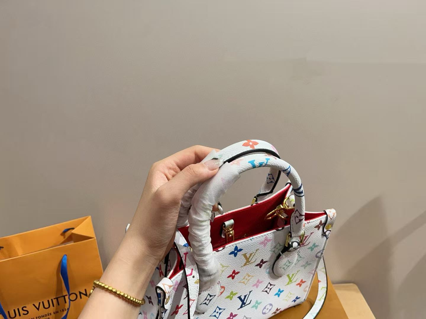 LV onthegoショッピングバッグ【 50％割引+送料無料】