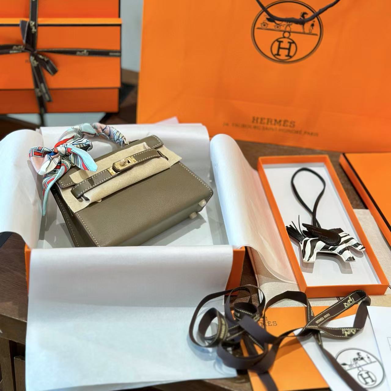 HERME5 mini kelly第一世代のハンドバッグ【 50％割引+送料無料】