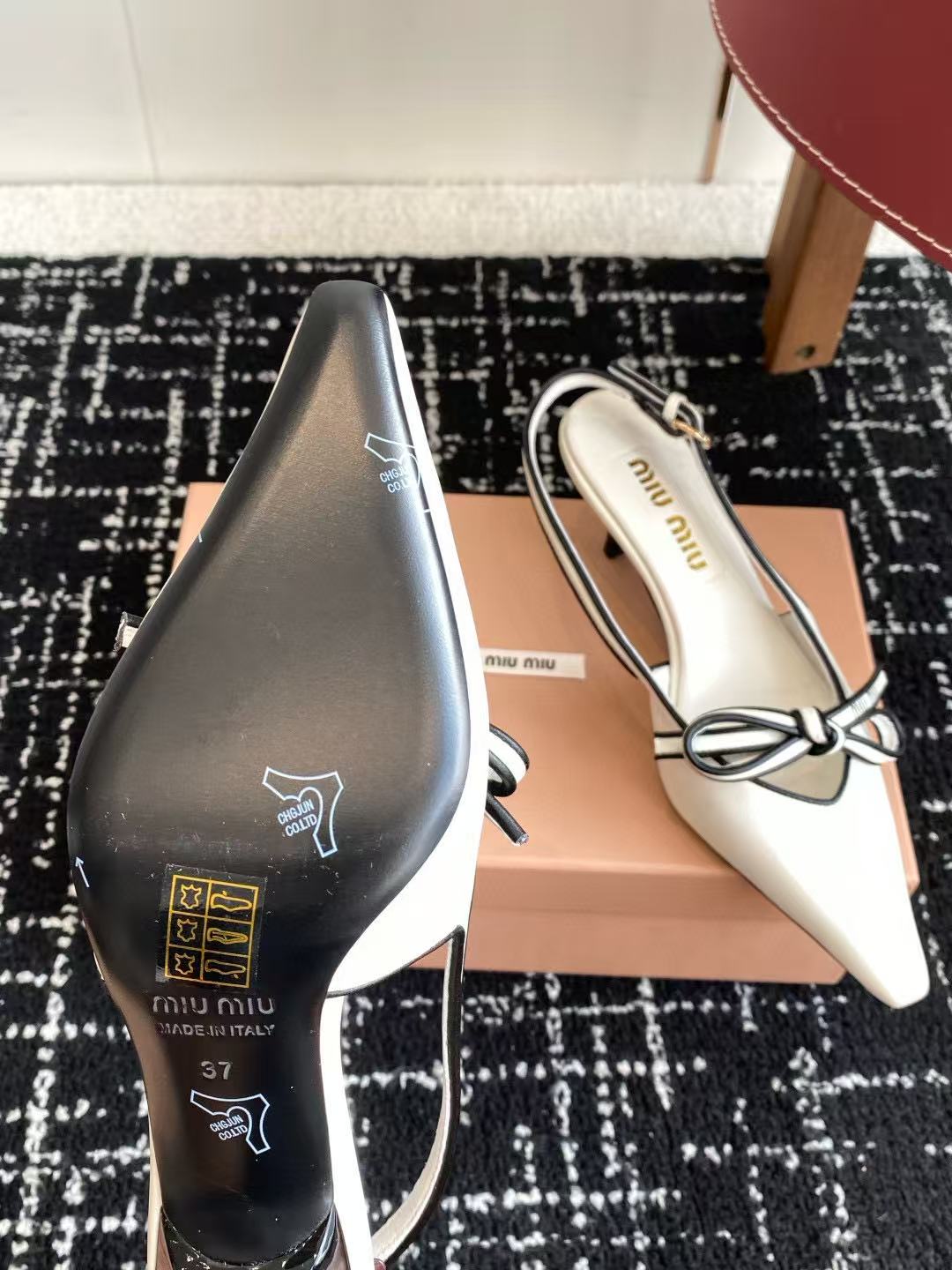 M1UM1U 高品質 蝶結び ローヒール シューズ【50％割引+送料無料】