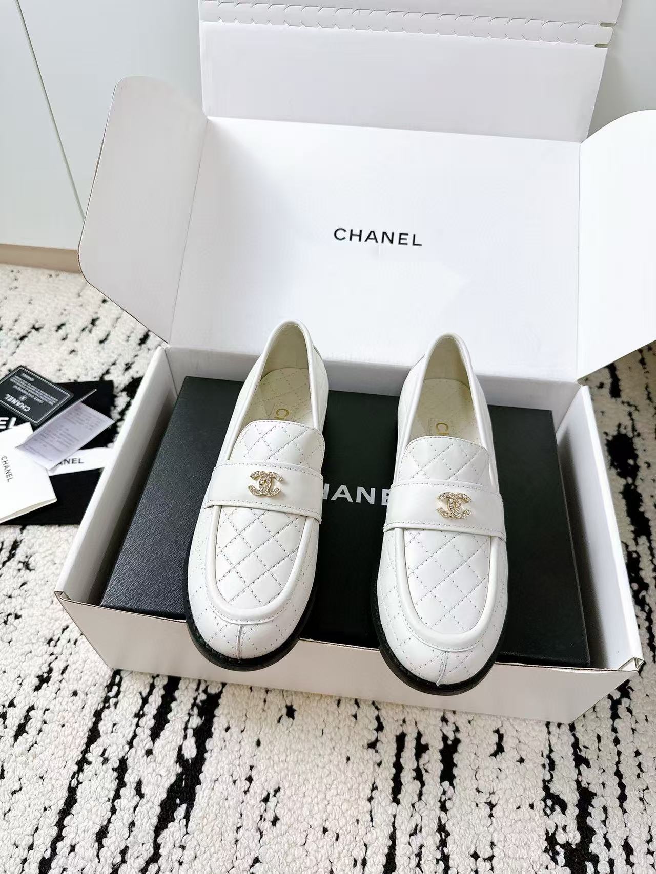 CHANE1 高品質ダブルCダイヤモンドバックルローファー【50％割引+送料無料】