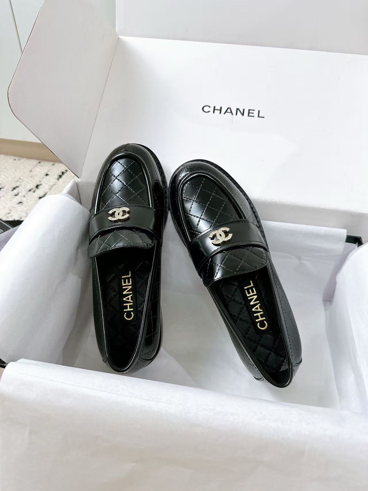 CHANE1 高品質ダブルCダイヤモンドバックルローファー【50％割引+送料無料】