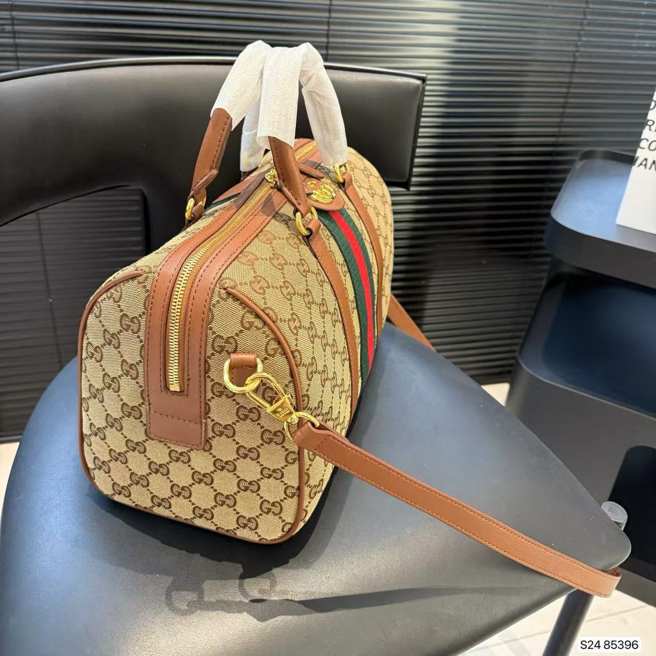 GUCC1 ハンドバッグ クロスボディバッグ【50％割引+送料無料】