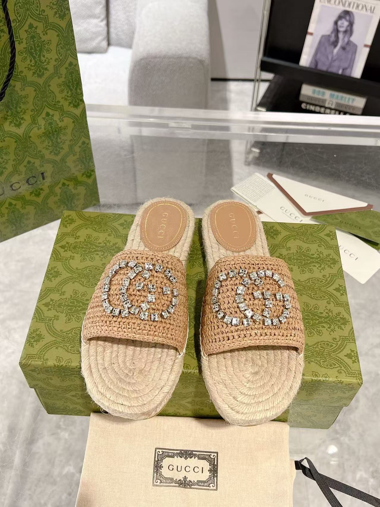 GUCC1 高品質ラインストーンダブルG織りスリッパ【50％割引+送料無料】