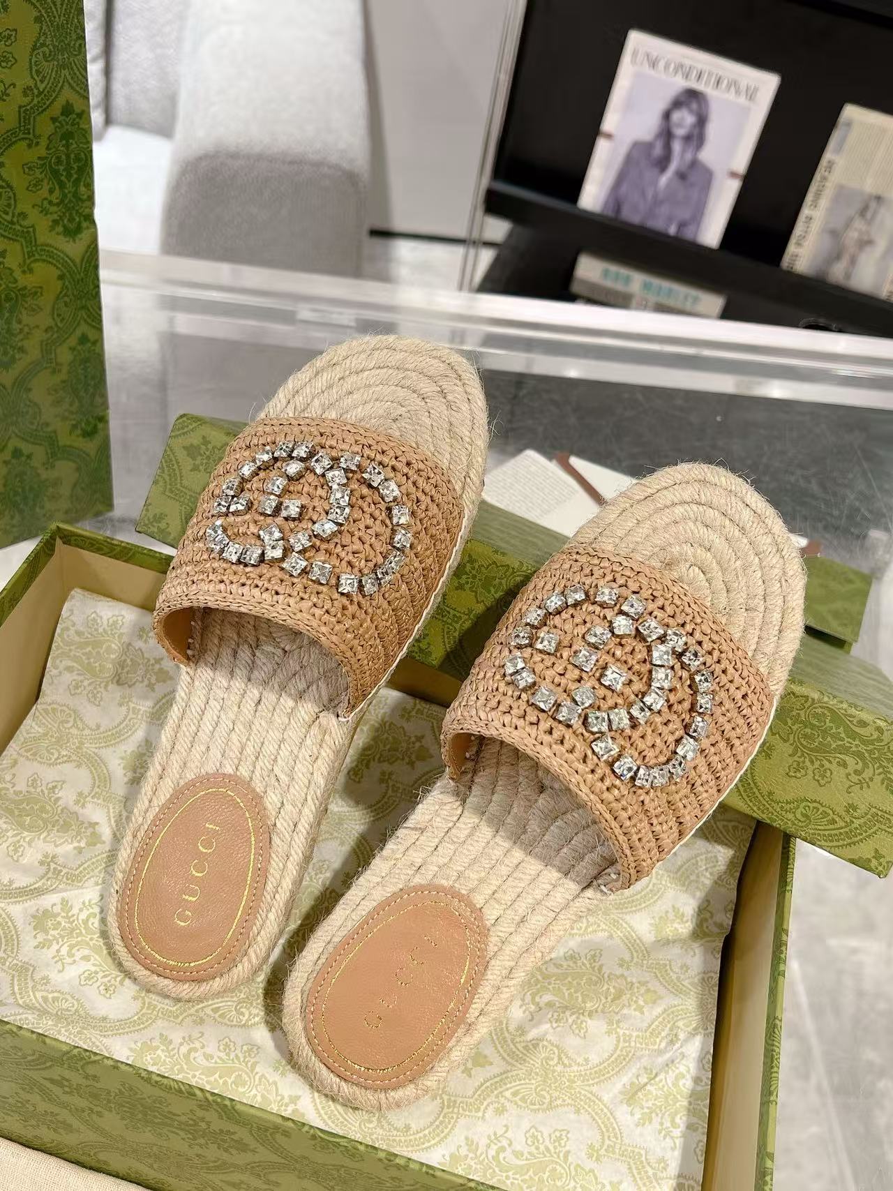 GUCC1 高品質ラインストーンダブルG織りスリッパ【50％割引+送料無料】