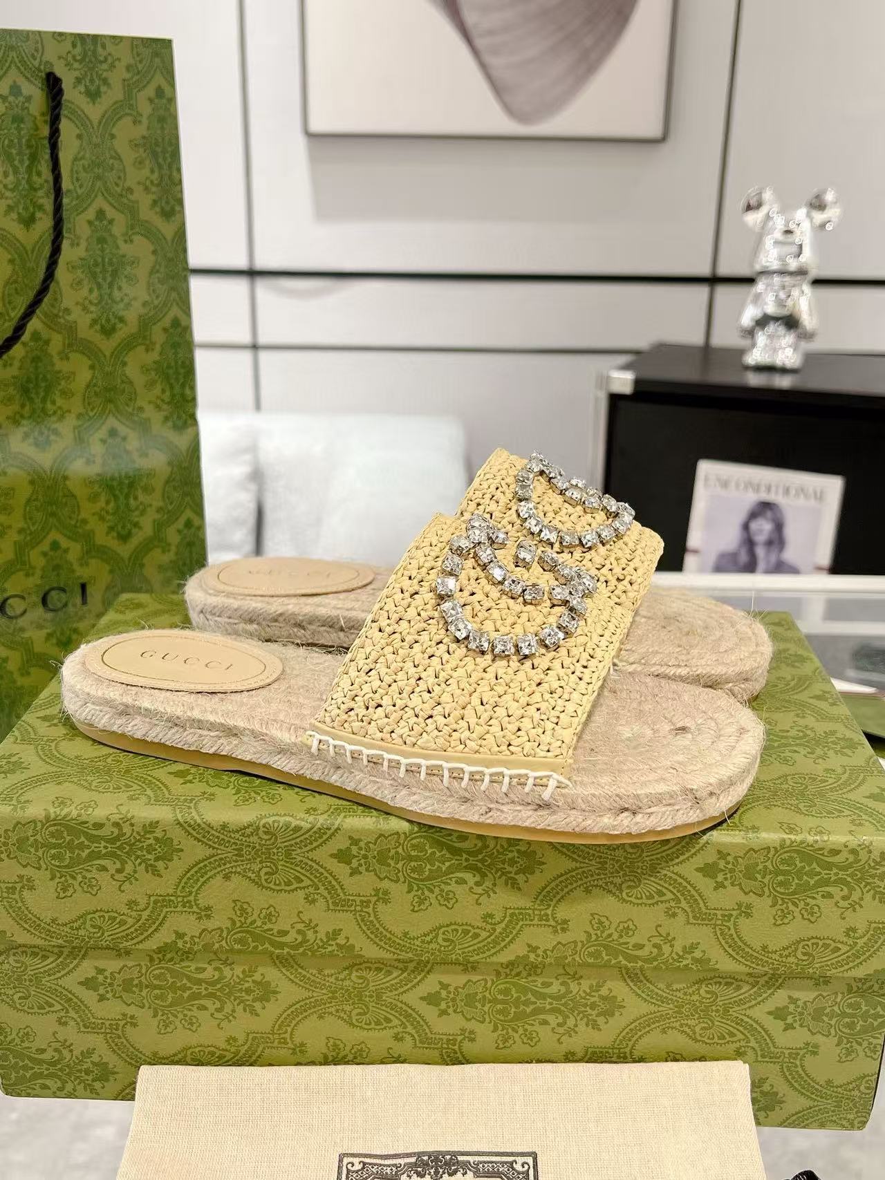 GUCC1 高品質ラインストーンダブルG織りスリッパ【50％割引+送料無料】