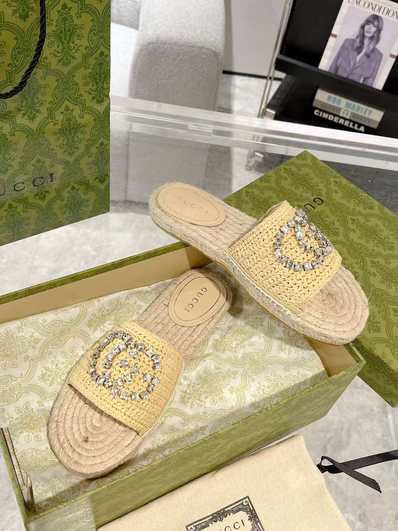 GUCC1 高品質ラインストーンダブルG織りスリッパ【50％割引+送料無料】