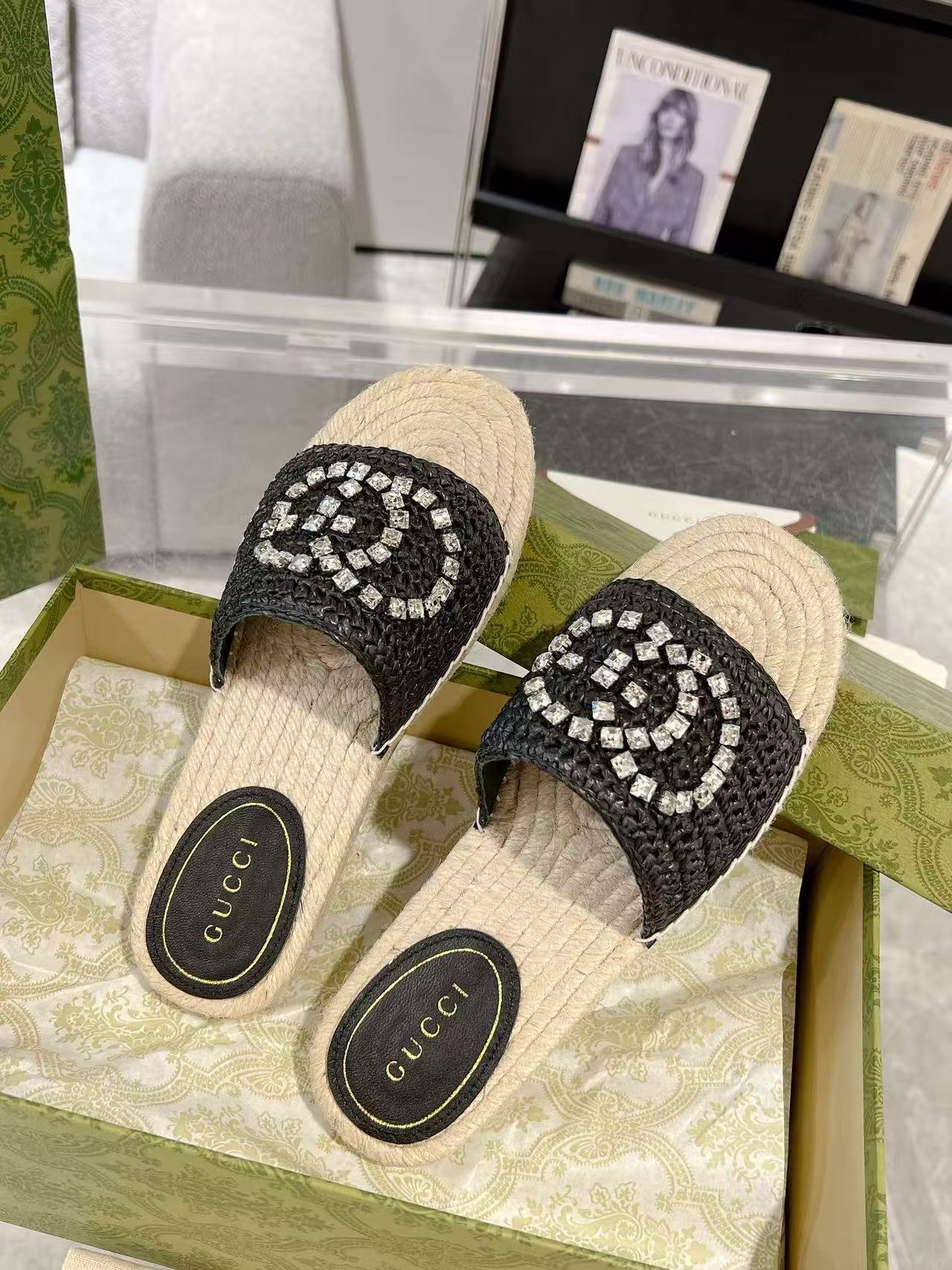 GUCC1 高品質ラインストーンダブルG織りスリッパ【50％割引+送料無料】