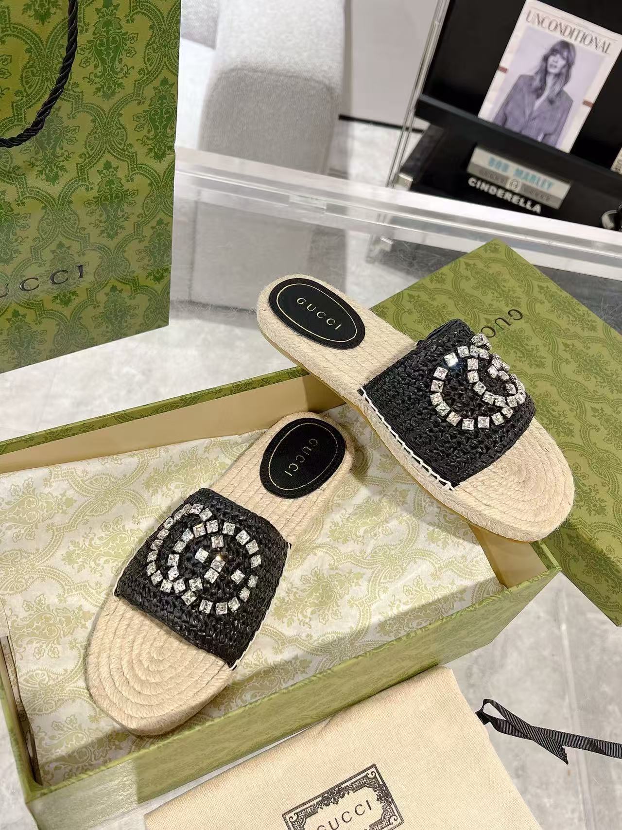 GUCC1 高品質ラインストーンダブルG織りスリッパ【50％割引+送料無料】