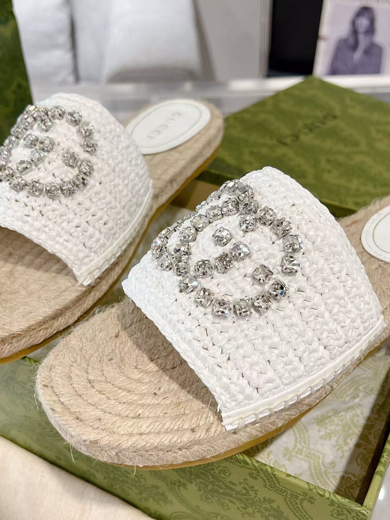 GUCC1 高品質ラインストーンダブルG織りスリッパ【50％割引+送料無料】