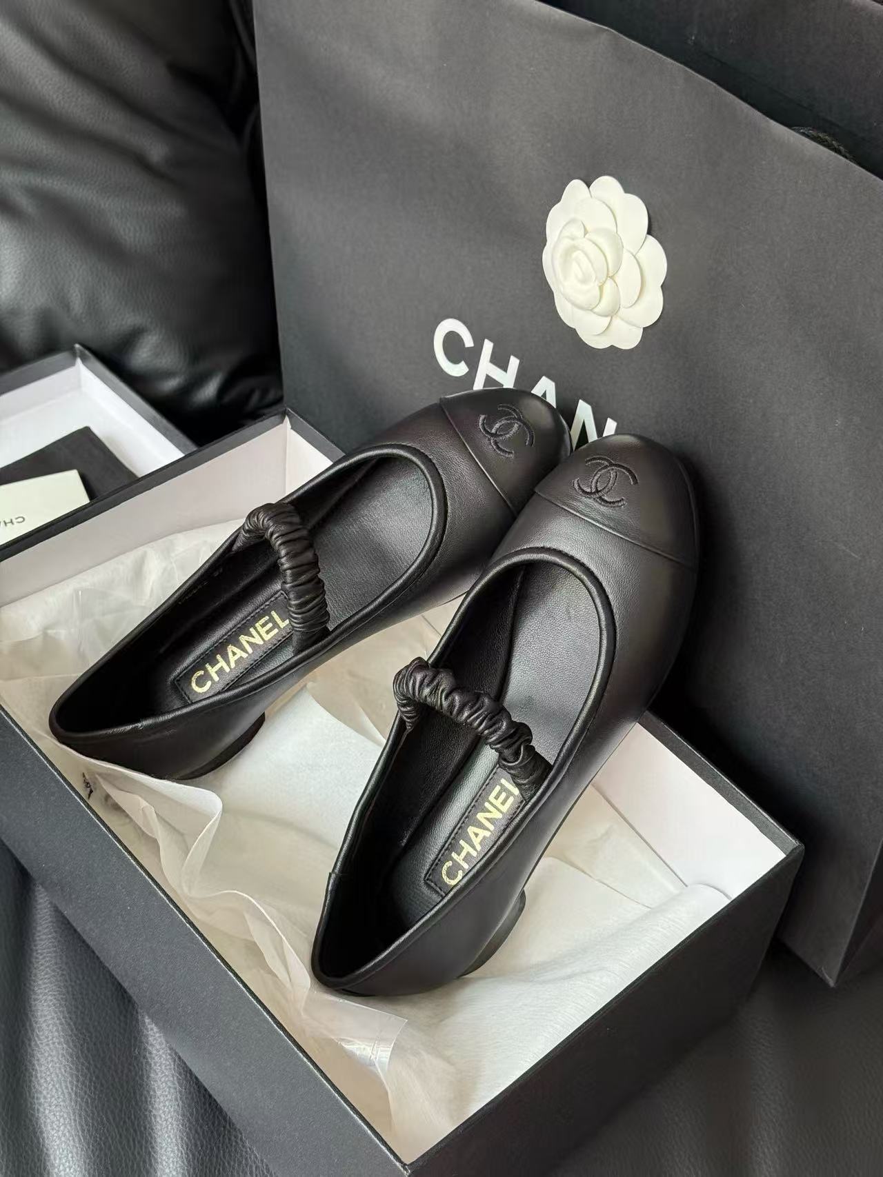 CHANE1 高品質ダブルCレザーフラットシューズ【50％割引+送料無料】