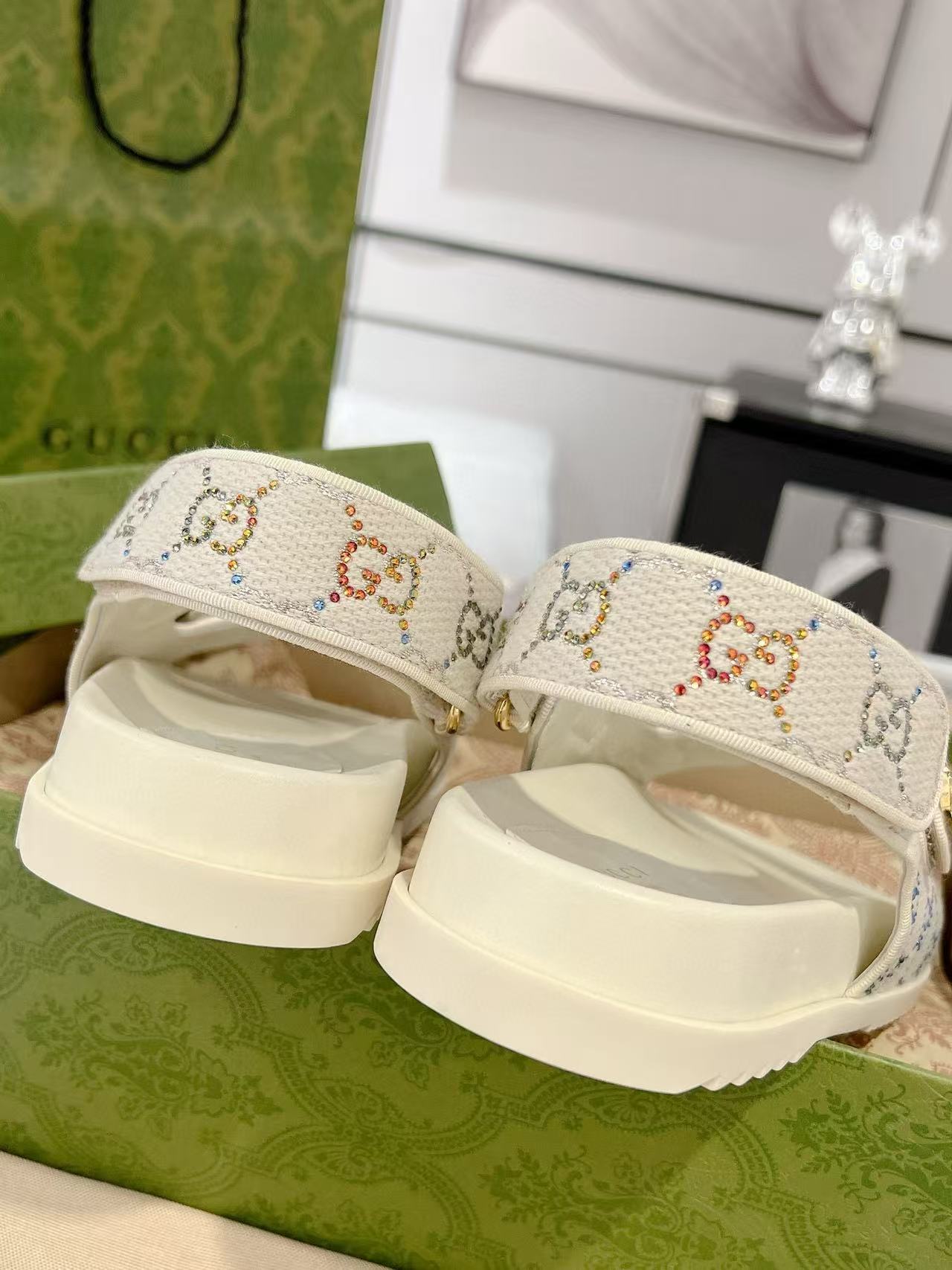 GUCC1 高品質ベルクロサンダル【50％割引+送料無料】