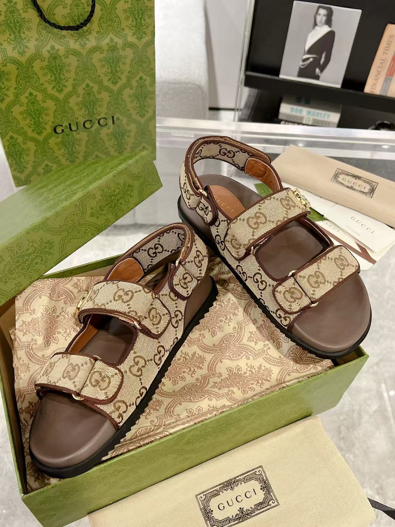 GUCC1 高品質ベルクロサンダル【50％割引+送料無料】