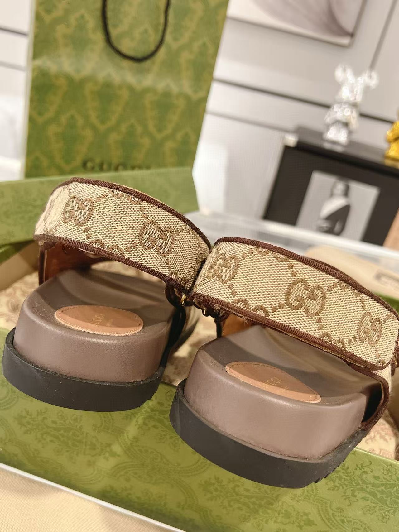 GUCC1 高品質ベルクロサンダル【50％割引+送料無料】